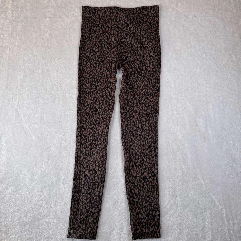 SPANDEX Pilates Yoga Bar Pants Medium Black with Almandine Abstract Active Sport